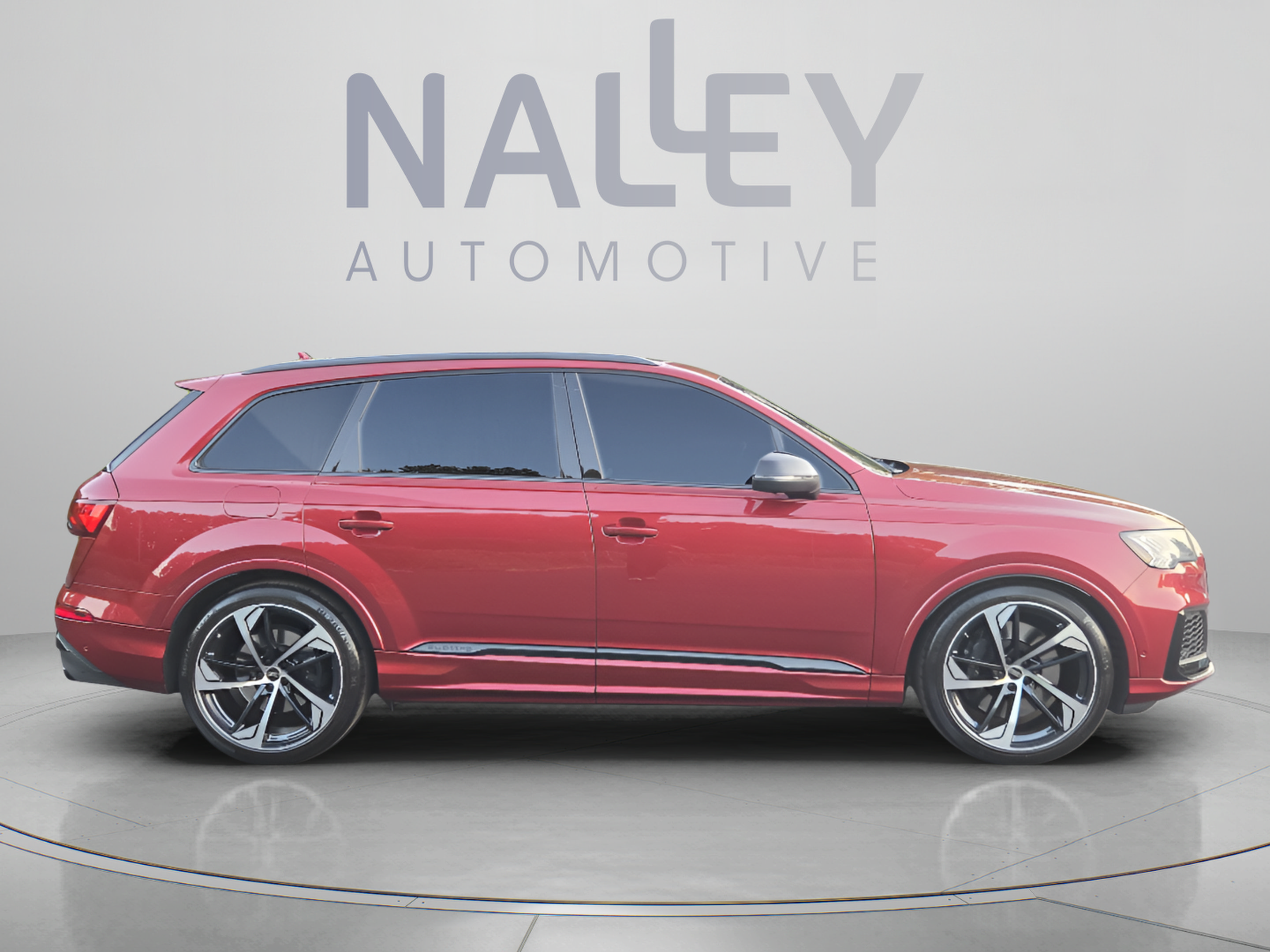 Used 2024 Audi SQ7 Premium Plus AWD/4WD image 6