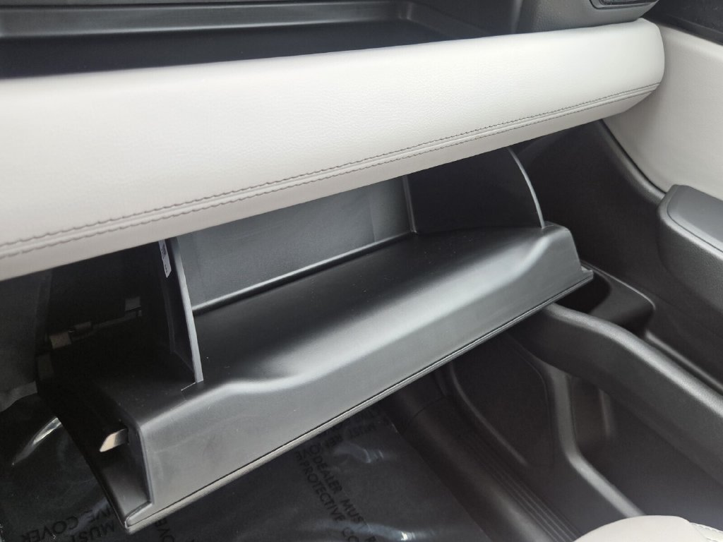 Certified 2025 Honda Pilot Touring image 24