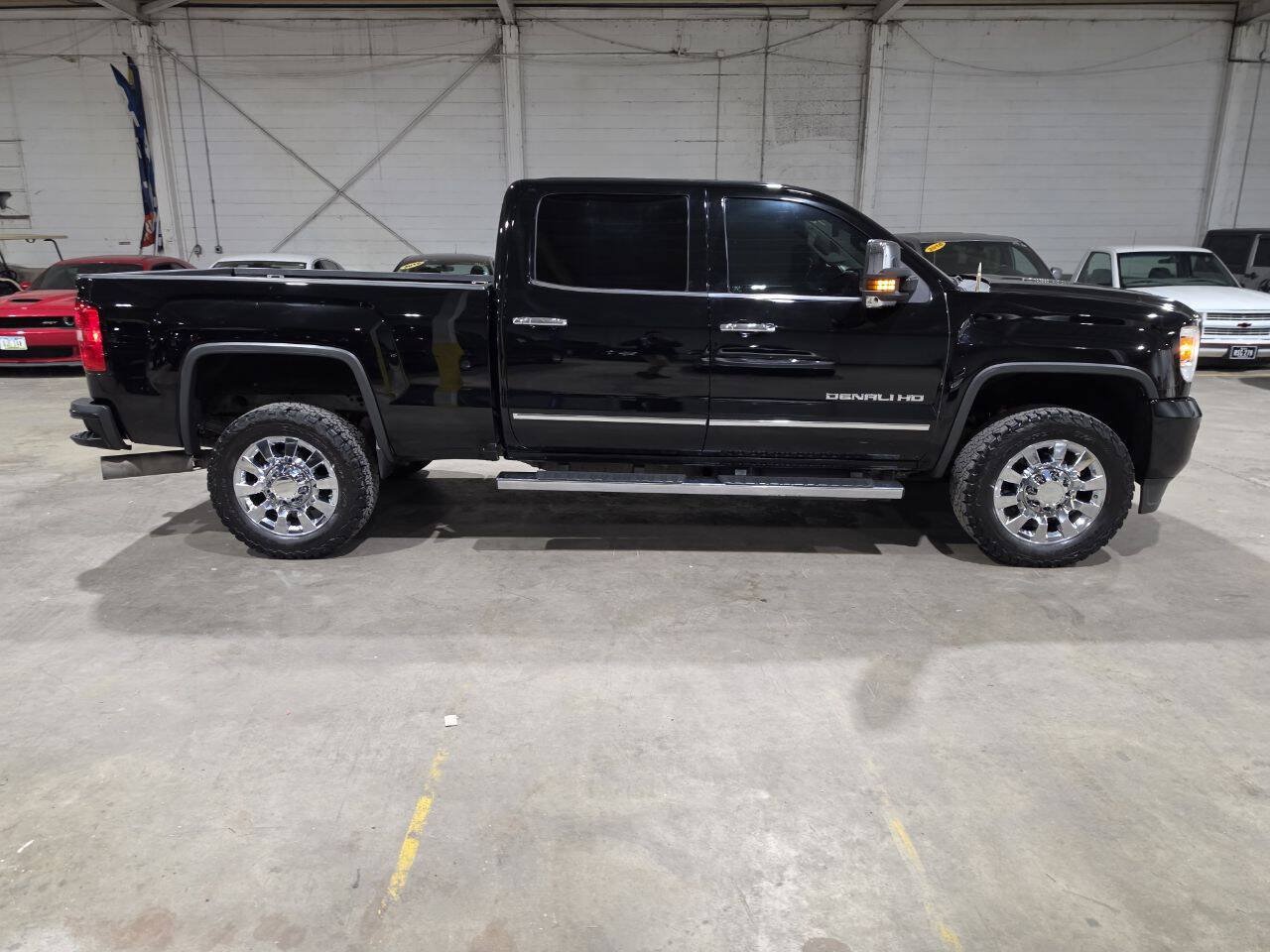 Used 2016 GMC Sierra 2500 Denali w/ Duramax Plus Package AWD/4WD image 18