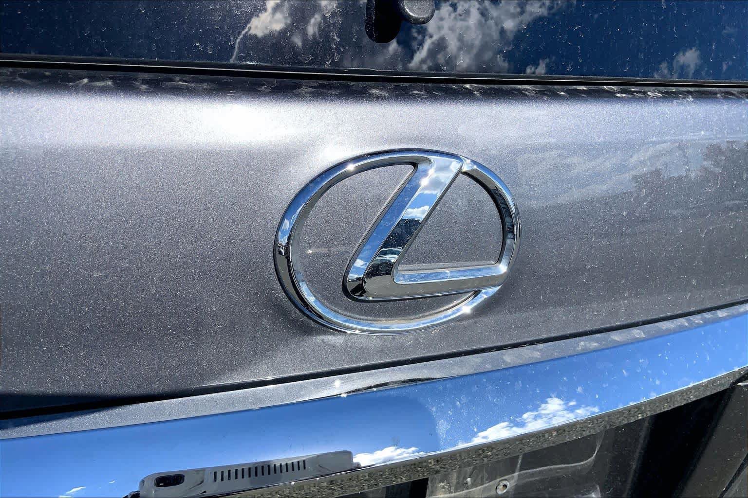 Used 2017 Lexus GX 460 Premium w/ Premium Package AWD/4WD image 31