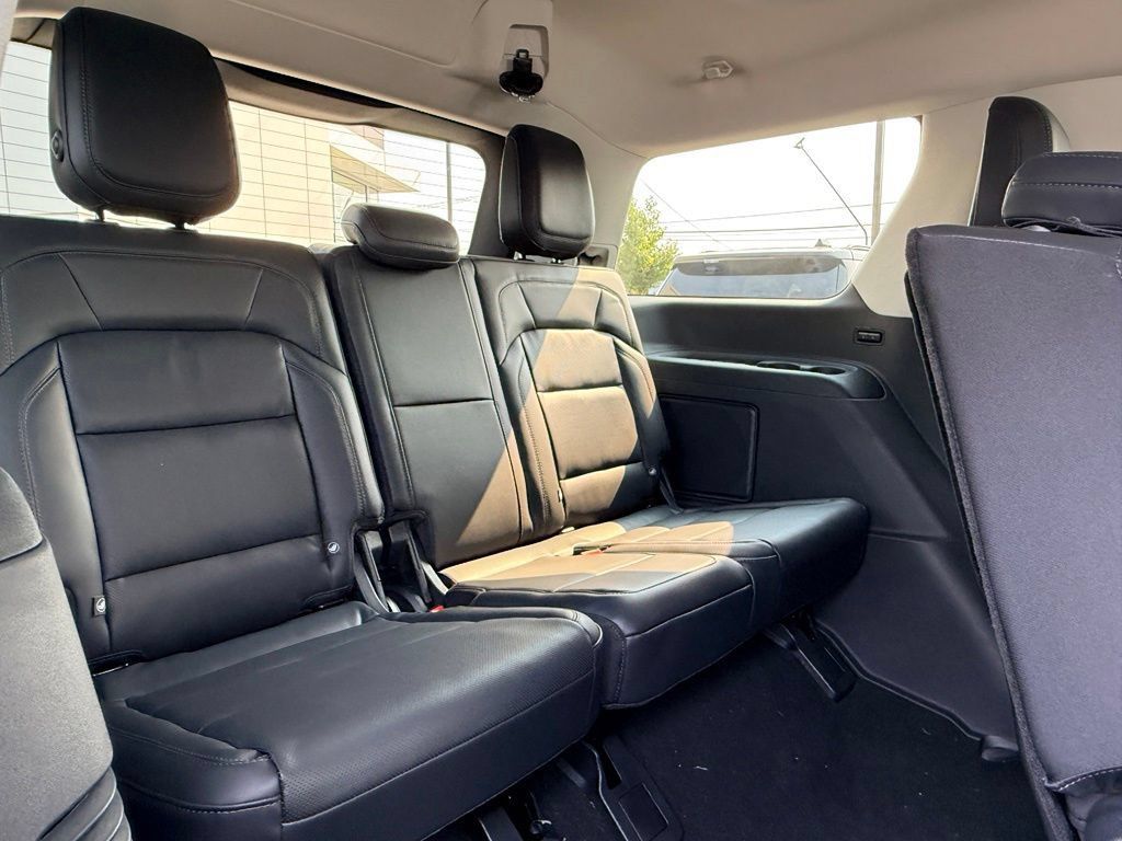 New 2027 Lincoln Navigator Premiere AWD/4WD image 25