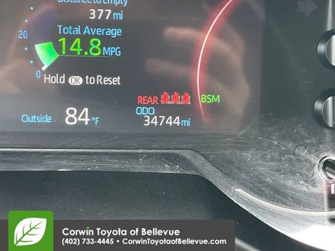 Used 2025 Toyota RAV4 XLE AWD/4WD image 10