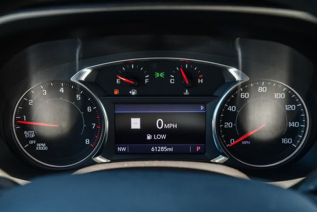 Used 2022 GMC Acadia SLE w/ Driver Convenience Package FWD image 25