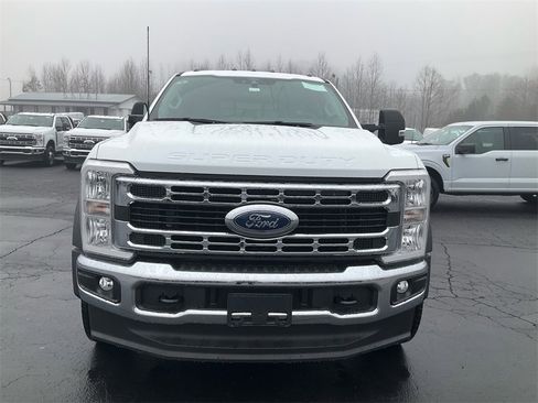 New 2025 Ford F450 XL w/ XL Chrome Package image 2