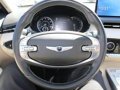 Used 2023 Genesis GV70 2.5T w/ Select Package image 16