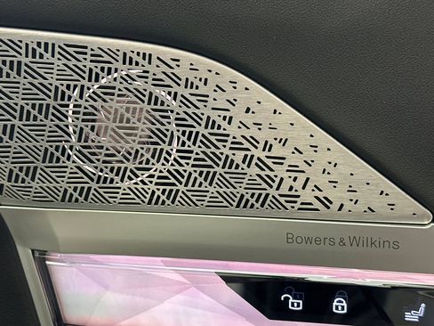 Certified 2023 BMW i7 xDrive60 AWD/4WD image 22