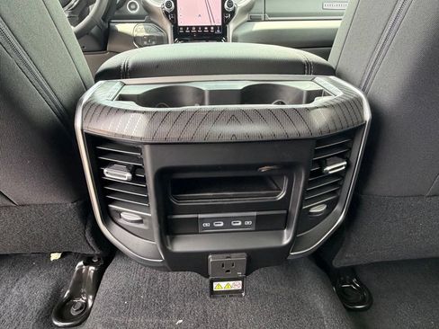 New 2026 RAM 2500 Big Horn AWD/4WD image 27