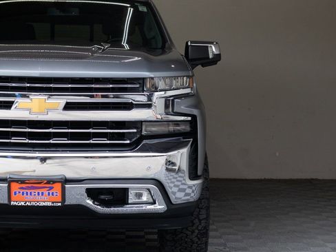 Used 2019 Chevrolet Silverado 1500 LTZ w/ LTZ Plus Package AWD/4WD image 5