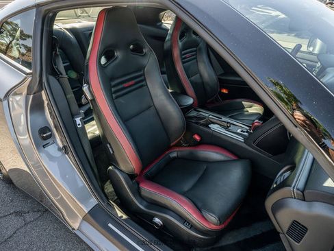 Used 2016 Nissan GT-R Black Edition AWD/4WD image 34