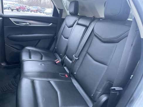 Used 2018 Cadillac XT5 Luxury w/ LPO, Wheel Lock Package image 19