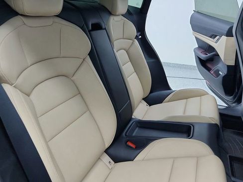 Used 2020 Porsche Taycan Turbo image 37