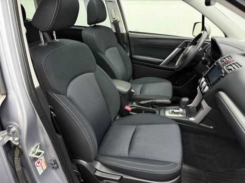 Used 2016 Subaru Forester 2.5i Premium AWD/4WD image 6