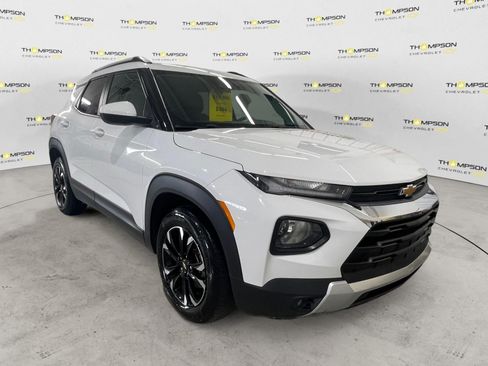 Used 2023 Chevrolet TrailBlazer LT FWD image 7