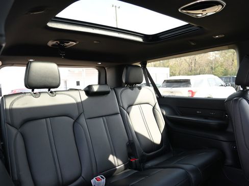 New 2026 Jeep Grand Wagoneer L Limited image 32