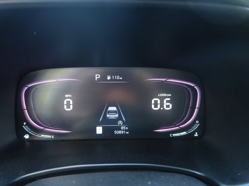 Used 2023 Kia Soul LX w/ LX Technology Package FWD image 24