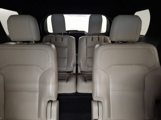 Used 2018 Ford Explorer Limited w/ Equipment Group 301A FWD image 36