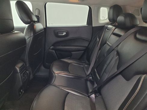 Used 2019 Jeep Compass Latitude AWD/4WD image 18