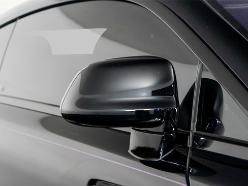 Used 2020 Rolls-Royce Wraith RWD image 26