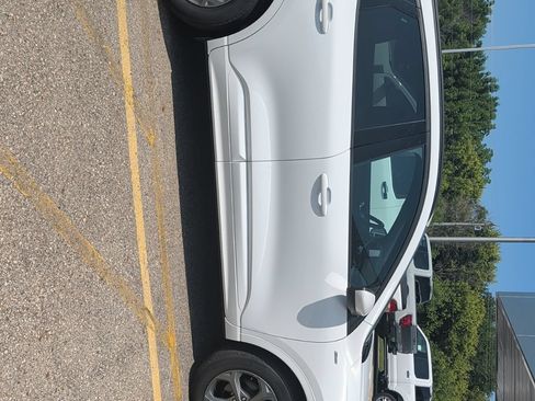 Used 2023 Ford Escape ST-Line Select AWD/4WD image 6