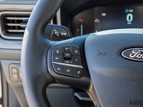 New 2026 Ford Maverick Lariat w/ Black Appearance Package image 9