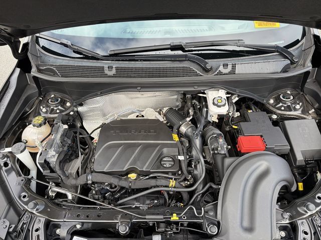 Used 2023 Buick Encore GX Select w/ Sport Touring Package FWD image 28