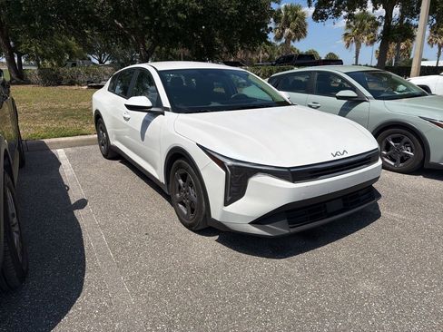 Used 2025 Kia K4 FWD image 4