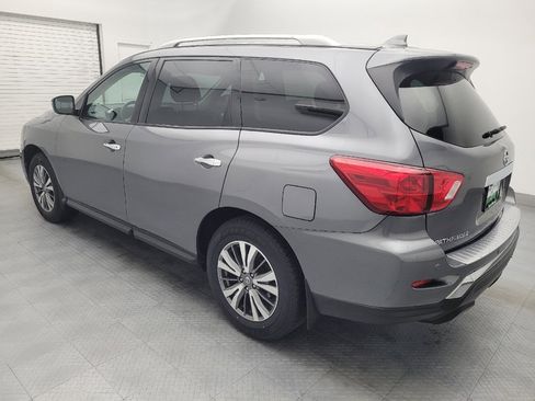 Used 2020 Nissan Pathfinder S image 3