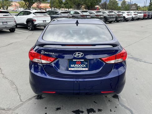 Used 2013 Hyundai Elantra GLS w/ Preferred Pkg FWD image 9