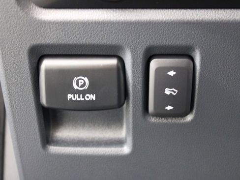 Used 2023 Ford F150 Lariat image 21