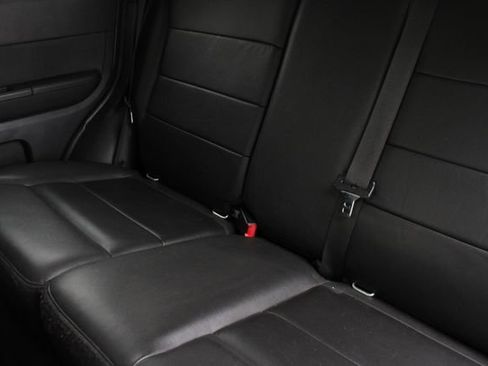 Used 2010 Ford Escape Limited image 19