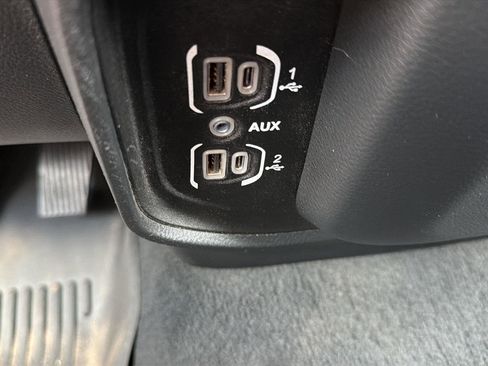 Used 2022 RAM 1500 Big Horn AWD/4WD image 10