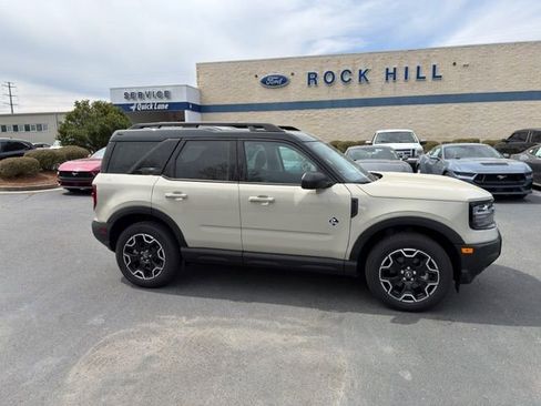 New 2025 Ford Bronco Sport Outer Banks AWD/4WD image 10