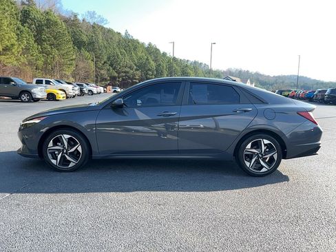 Used 2023 Hyundai Elantra SEL w/ Convenience Package image 8