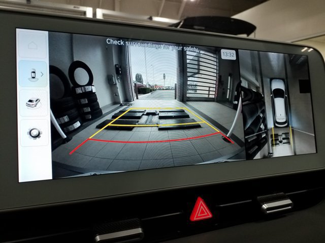 Certified 2024 Hyundai Ioniq 5 Limited RWD image 8