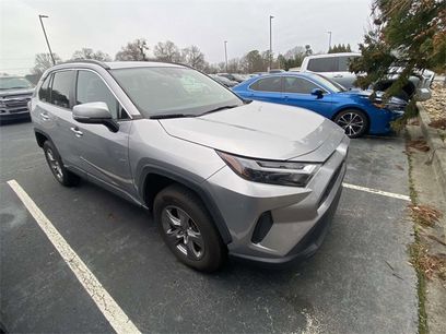 Used 2022 Toyota RAV4 XLE w/ Convenience Package