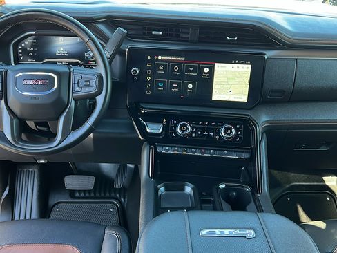 Certified 2025 GMC Sierra 2500 AT4 AWD/4WD image 17