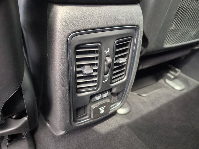 Certified 2021 Jeep Grand Cherokee Limited w/ Sun & Sound Group AWD/4WD image 18