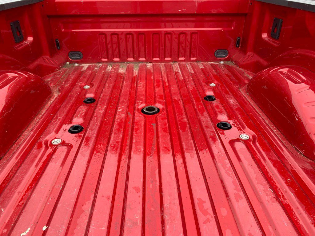Used 2024 Ford F350 XLT AWD/4WD image 5