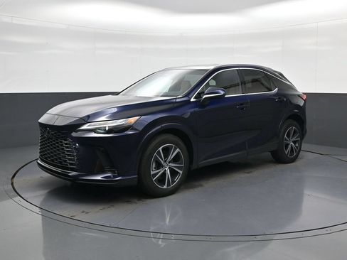 Used 2023 Lexus RX 350 Premium w/ Cold Area Package FWD image 4