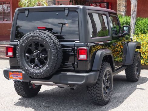 Used 2022 Jeep Wrangler Sport AWD/4WD image 9