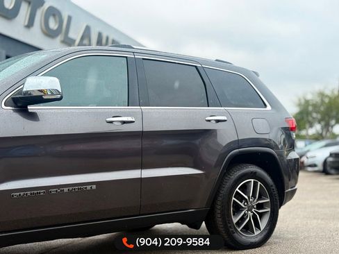 Used 2020 Jeep Grand Cherokee Limited image 3