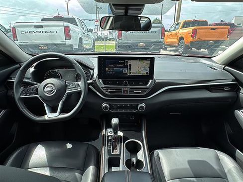 Used 2023 Nissan Altima 2.5 SR w/ SR Premium Package FWD image 20