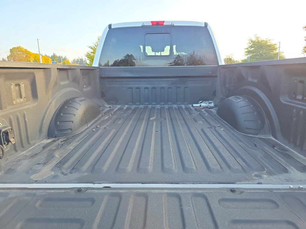 Used 2019 Ford F350 Limited w/ FX4 Off-Road Package AWD/4WD image 31