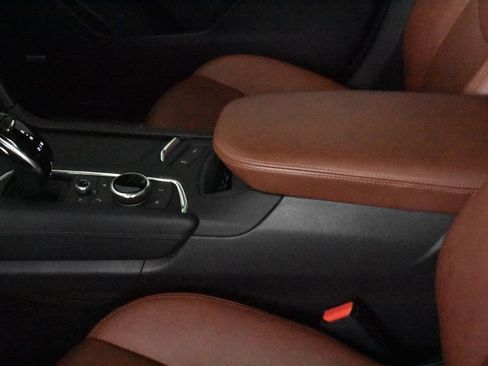 Certified 2024 Cadillac XT5 Premium Luxury w/ Technology Package image 27