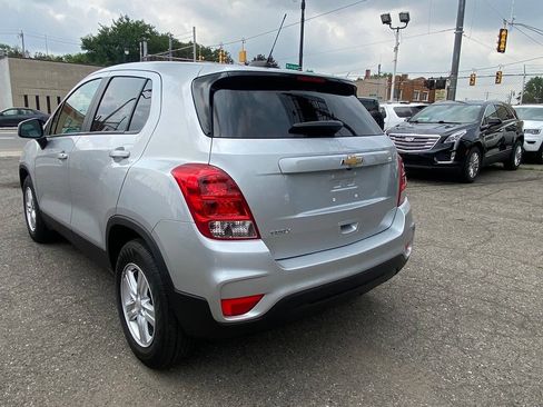 Used 2020 Chevrolet Trax LS w/ Tint and Cruise Package FWD image 10