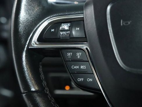 Used 2021 Lincoln Nautilus AWD image 22