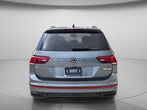 Certified 2024 Volkswagen Tiguan SE R-Line AWD/4WD image 5