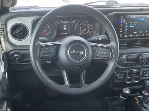 Used 2024 Jeep Wrangler Unlimited Sport AWD/4WD image 7