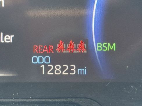 Used 2025 Toyota RAV4 XSE AWD/4WD image 33