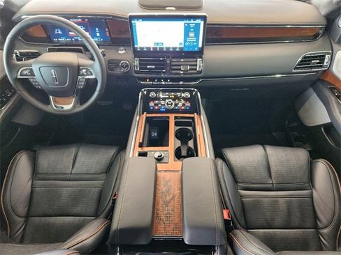 New 2024 Lincoln Navigator Black Label image 25